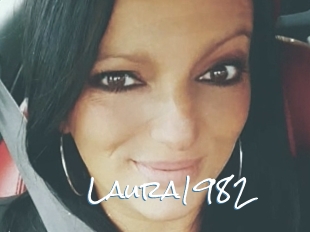 Laura1982