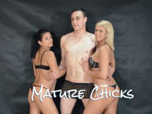 Mature_Chicks