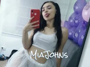 MiaJohns