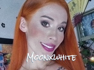 Moonxwhite