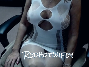 Redhotwifey